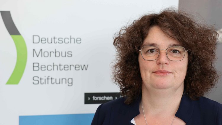 Jana Schmalisch, Deutsche Morbus Bechterew Stiftung